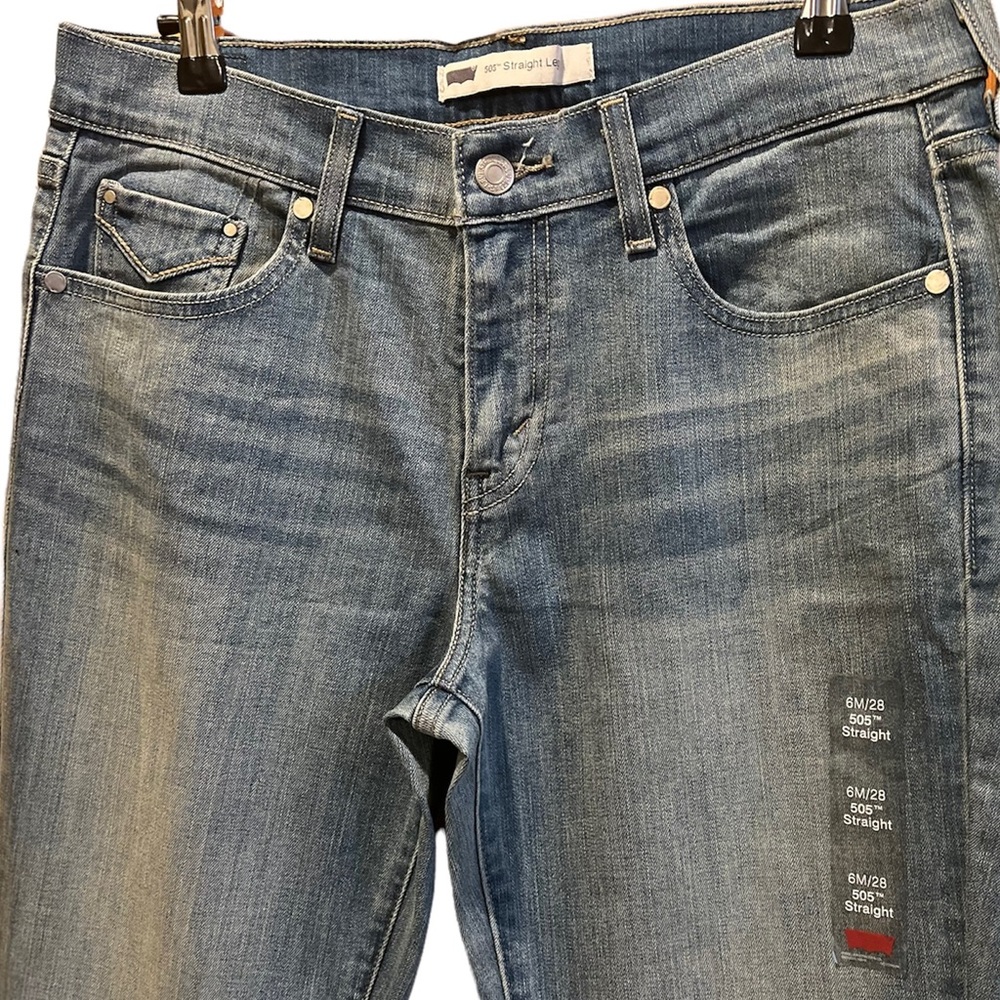 LEVI’s 505 straight leg Jeans. Size 6M - Picture 3 of 5